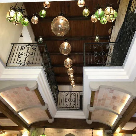 L'impero 팜스테이 *